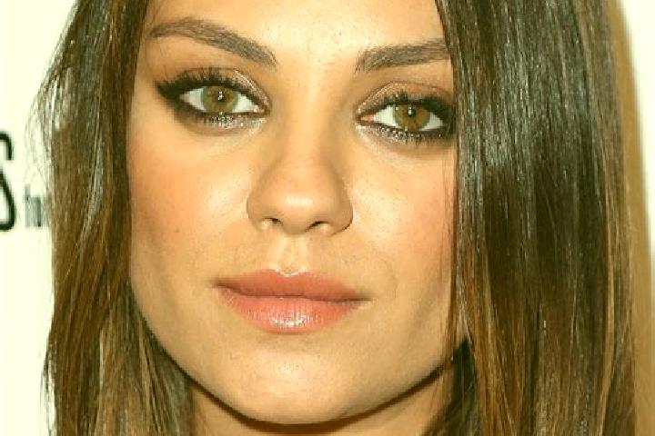 Evelyn, 31, a auburn hazel-eyed middle eastern companion based in Vibora Park. Offering Erotic Massage, Deep French Kissing, Striptease. Available for incall...