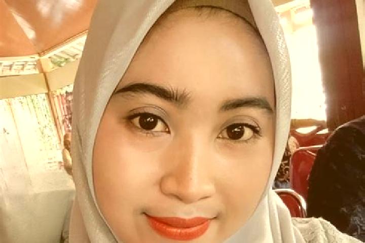 Evelyn, 31 — Escort in Godong, Indonesia
