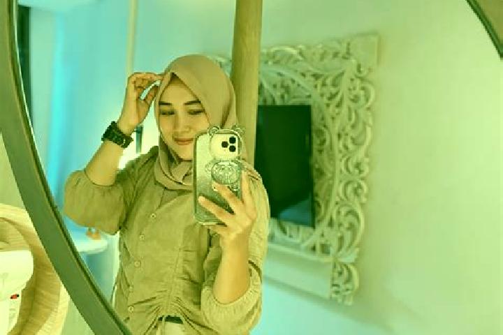 Evelyn, 31 — Escort in Muncar, Indonesia
