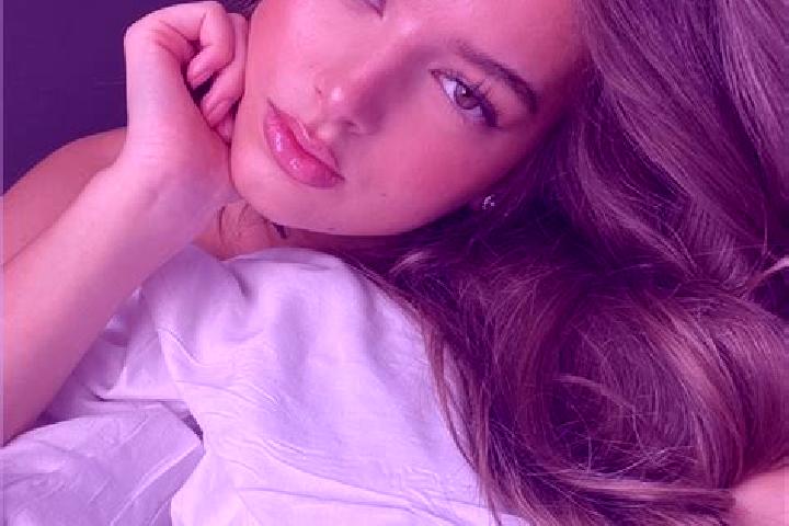 Evelyn, 32, a chestnut dark-eyed latina companion based in Formiga. Offering Erotic Massage, GFE, Couples, Massage. Available for incall and outcall, day and...