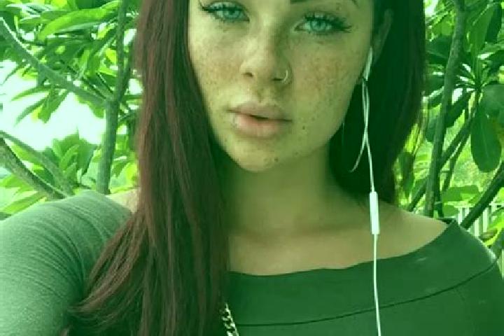 Evelyn, 32, a red dark-eyed caribbean companion based in Neu Kosenow. Offering GFE, OWO, Party Girl. Available for incall and outcall, day and evening dates.