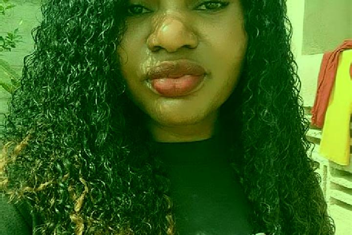 Evelyn, 32 — Escort in Waku Kungo, Angola