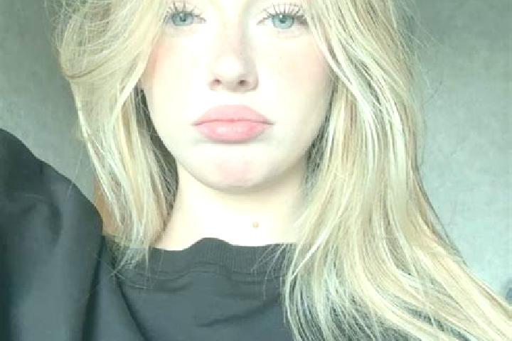 Evelyn, 32 — Escort in Yedigelli, Turkey
