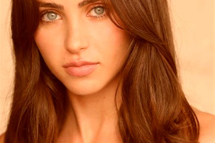 Evelyn, 33, a chestnut brown-eyed mixed companion based in Karru. Offering Domination, Fetish, BDSM. Available for incall and outcall, overnight bookings ava...