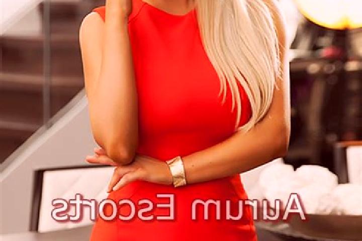 Evelyn, 33, a red blue-eyed caucasian companion based in Riegersburg. Offering 69, Dinner Date, BDSM, Erotic Massage, Party Girl. Available for incall and ou...