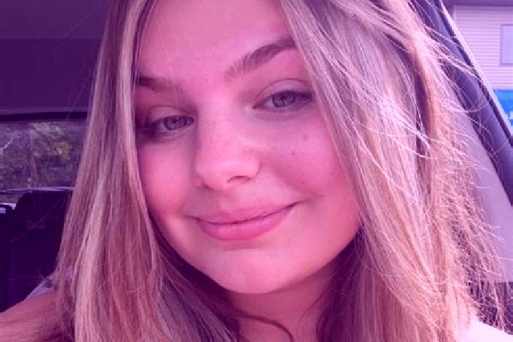 Evelyn, 33 — Escort in Muhlenberg Park, United States