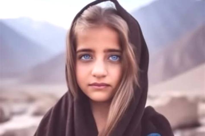 Evelyn, 34, a blonde grey-eyed middle eastern companion based in Archena. Offering Roleplay, Travel Companion, Girlfriend Experience, Duos, Deep French Kissi...