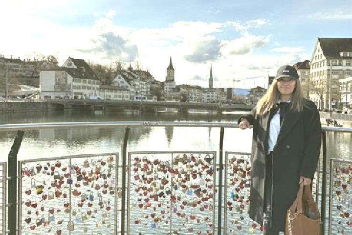 Evelyn, 34 — Escort in Effretikon, Switzerland