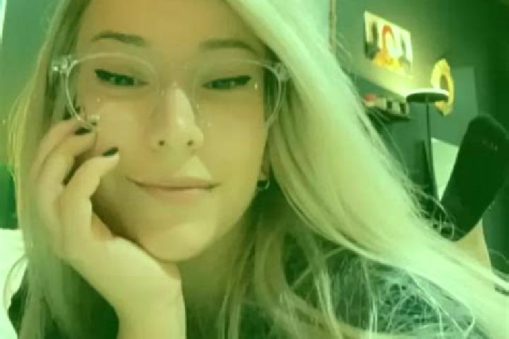 Evelyn, 35, a blonde grey-eyed mixed companion based in Dundrum. Offering Roleplay, Travel Companion, Deep French Kissing, Duos. Available for incall and out...