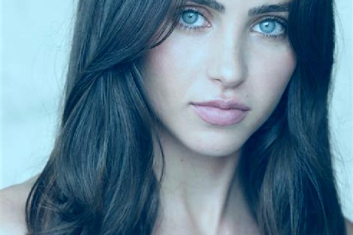 Evelyn, 35, a brunette blue-eyed middle eastern companion based in Buta Ranquil. Offering OWO, Roleplay, Fetish. Available for incall and outcall, day and ev...