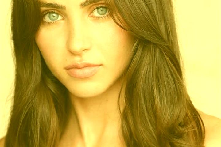 Evelyn, 35, a brunette grey-eyed mixed companion based in Mobile. Offering Erotic Massage, Domination, Girlfriend Experience, 69, Couples. Available for inca...
