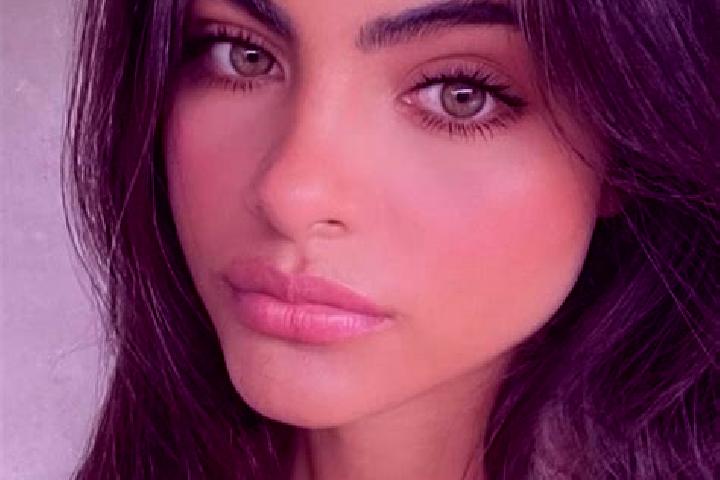 Evelyn, 36, a brunette green-eyed caribbean companion based in Clover Hill. Offering Tantra, Couples, Domination, Roleplay. Available for incall and outcall,...