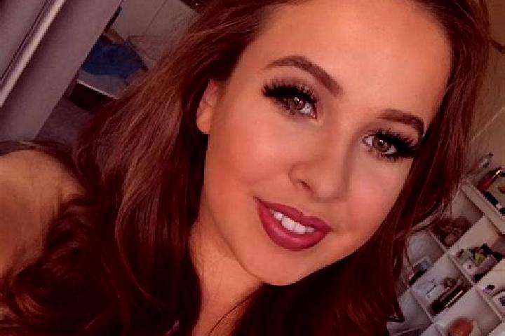 Evelyn, 36, a brunette grey-eyed caucasian companion based in Massazza. Offering Striptease, GFE, Travel Companion. Available for incall and outcall, overnig...