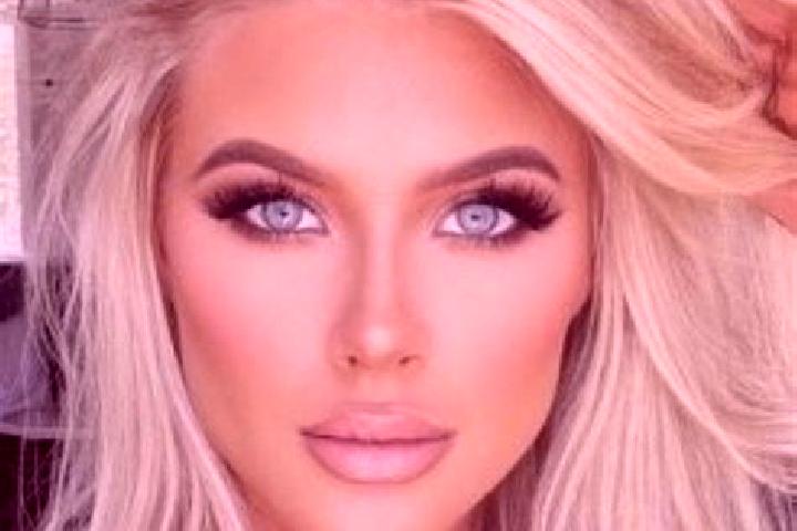 Evelyn, 36, a platinum blonde dark-eyed caribbean companion based in Banus Vallarta (Verde Vallarta). Offering Couples, GFE, A-Level, CIM. Available for inca...