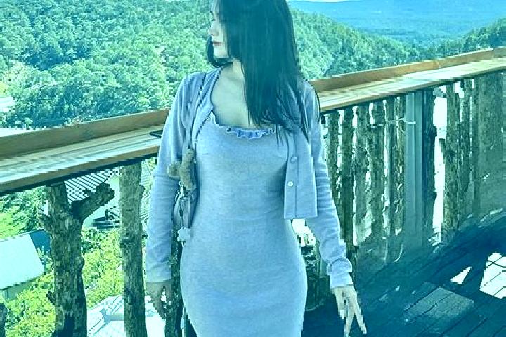 Evelyn, 36 — Escort in Ngayem, Indonesia