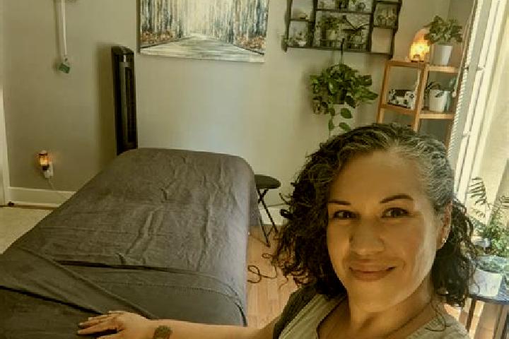 Evelyn, 37, a black dark-eyed caribbean companion based in Lachendorf. Offering CIM, Duos, A-Level, Massage, OWO. Available for incall and outcall, day and e...