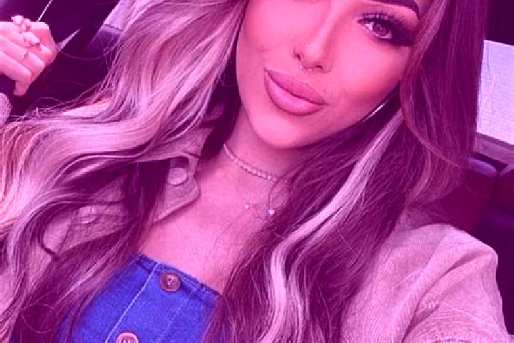 Evelyn, 37, a dark blonde brown-eyed middle eastern companion based in Feletto. Offering Fetish, BDSM, Prostate Massage. Available for incall and outcall, ov...