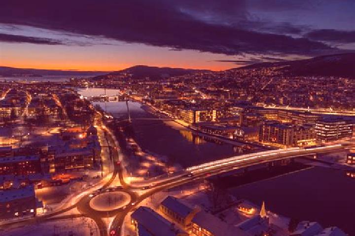 Evelyn, 37 — Escort in Drammen, Norway