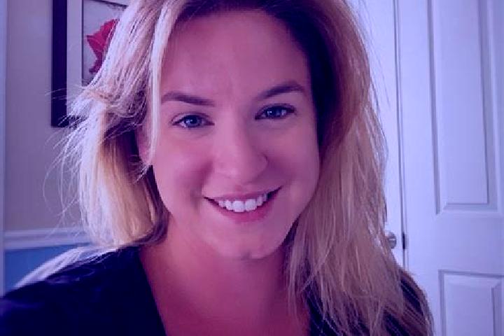 Evelyn, 37 — Escort in Thornwood, United States
