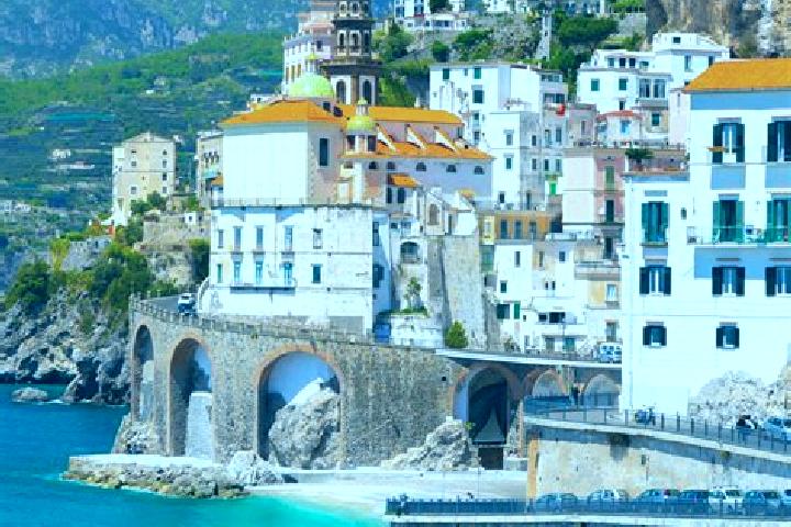 Evelyn, 37 — Escort in Volpedo, Italy
