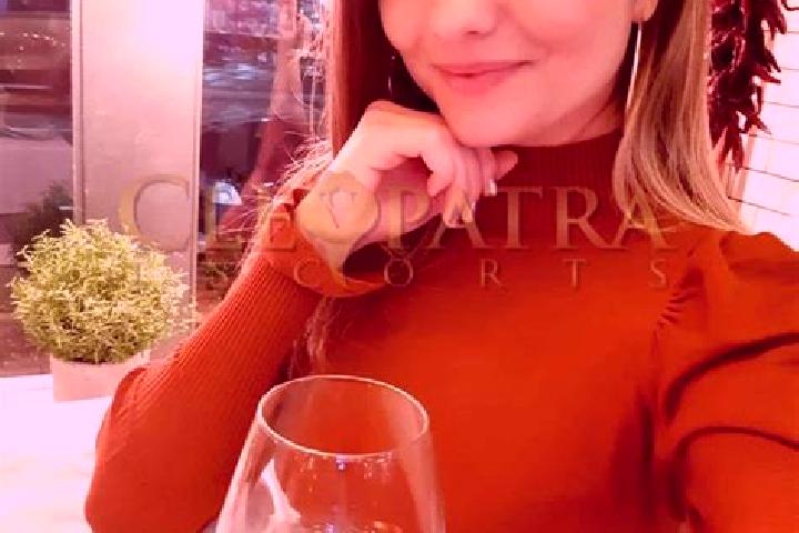 Evelyn, 38, a auburn dark-eyed mediterranean companion based in Jaramataia. Offering Girlfriend Experience, Erotic Massage, OWO, Massage, BDSM. Available for...