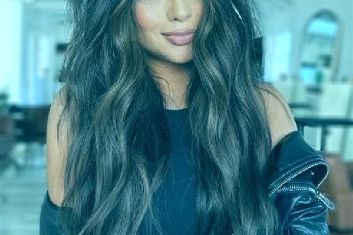 Evelyn, 38, a brunette dark-eyed caribbean companion based in Mandalo. Offering Dinner Date, Party Girl, Roleplay. Available for incall and outcall, overnigh...