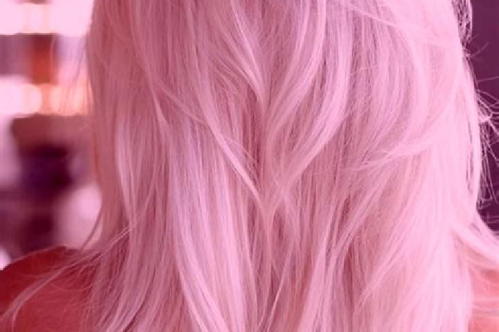 Evelyn, 38, a platinum blonde grey-eyed latina companion based in Morteaux-Couliboeuf. Offering A-Level, Fetish, Deep French Kissing. Available for incall an...