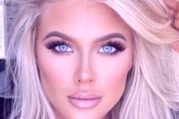 Evelyn, 38, a platinum blonde grey-eyed middle eastern companion based in Hillgroven. Offering OWO, Couples, Prostate Massage, Erotic Massage. Available for ...
