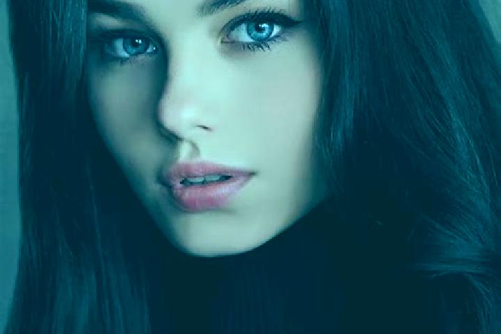 Evelyn, 39, a black green-eyed caucasian companion based in Drumettaz. Offering Girlfriend Experience, Couples, GFE, Tantra, BDSM. Available for incall and o...