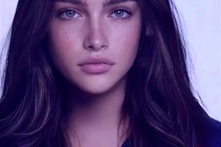 Evelyn, 39, a brunette dark-eyed caucasian companion based in Guaduas. Offering 69, Overnight, Travel Companion, Girlfriend Experience. Available for incall ...