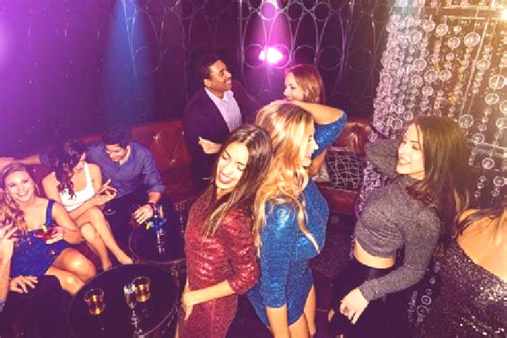 Evelyn, 39, a red green-eyed caucasian companion based in Domeikava. Offering Roleplay, Striptease, Deep French Kissing, 69, Party Girl. Available for incall...