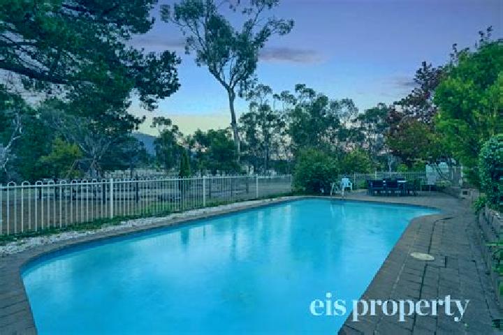 Evelyn, 39 — Escort in Acton Park, Australia