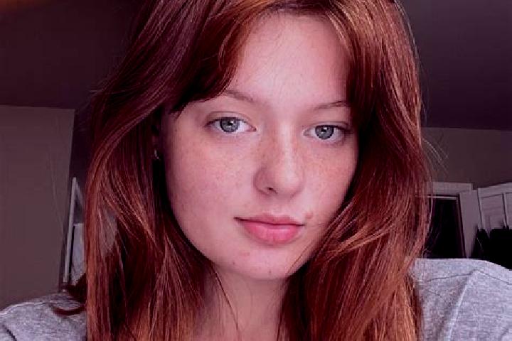 Grace, 20, a red grey-eyed ebony companion based in Weitersburg. Offering CIM, A-Level, GFE, OWO. Available for incall and outcall, day and evening dates.