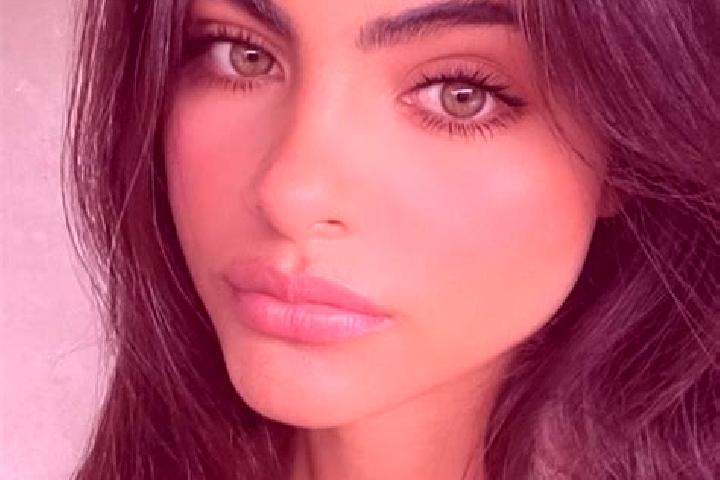 Grace, 21, a black dark-eyed indian companion based in Bamor Kalan. Offering Striptease, 69, Erotic Massage, Party Girl. Available for incall and outcall, da...