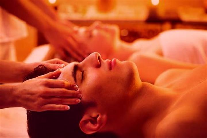 Grace, 21, a chestnut amber-eyed mediterranean companion based in Calodyne. Offering Erotic Massage, GFE, A-Level, Prostate Massage. Available for incall and...