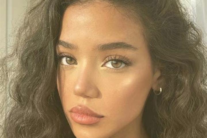 Grace, 22, a black brown-eyed caucasian companion based in Mmametlhake. Offering CIM, Overnight, Domination, 69. Available for incall and outcall, overnight ...