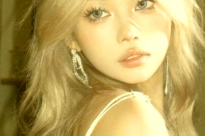 Grace, 22, a blonde grey-eyed asian companion based in Nepean. Offering Fetish, Tantra, OWO. Available for incall and outcall, overnight bookings available.
