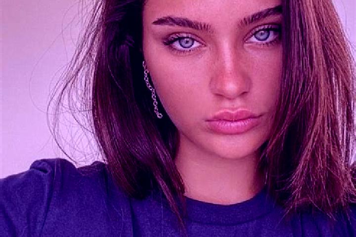 Grace, 22, a brunette dark-eyed slavic companion based in Tiszacsege. Offering Fetish, OWO, Deep French Kissing, Girlfriend Experience. Available for incall ...