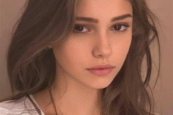 Grace, 22, a brunette grey-eyed slavic companion based in Hinderwell. Offering Fetish, Girlfriend Experience, Duos. Available for incall and outcall, overnig...
