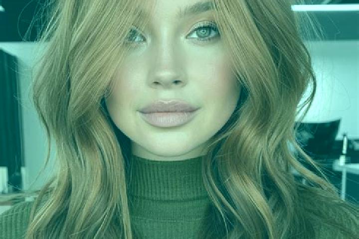 Grace, 23, a auburn grey-eyed mediterranean companion based in Tarutung. Offering Tantra, OWO, CIM. Available for incall and outcall, day and evening dates.
