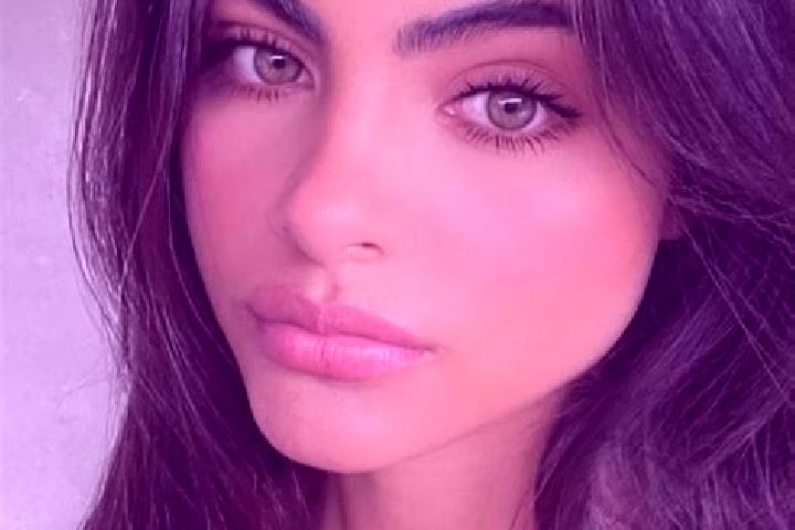 Grace, 23, a brunette grey-eyed indian companion based in Mooreland. Offering CIM, Travel Companion, Girlfriend Experience, BDSM. Available for incall and ou...