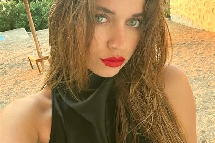 Grace, 23 — Escort in Afra, Greece