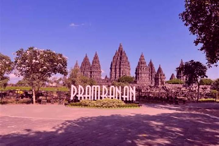 Grace, 23 — Escort in Candi Prambanan, Indonesia