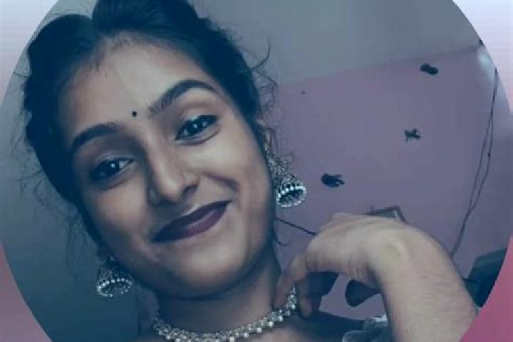 Grace, 23 — Escort in Kurumathur, India