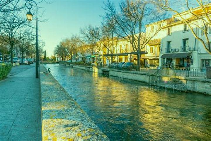 Grace, 23 — Escort in L Isle-sur-la-Sorgue, France