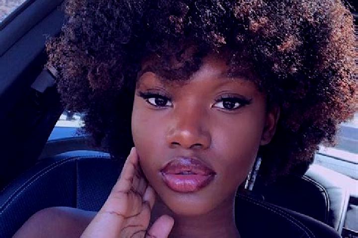 Grace, 25, a black dark-eyed ebony companion based in Treben. Offering Overnight, A-Level, Prostate Massage. Available for incall and outcall, overnight book...