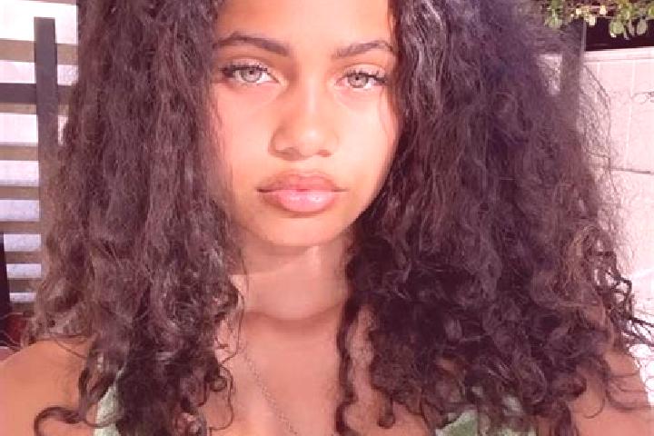 Grace, 25, a black green-eyed mixed companion based in Muids. Offering Overnight, Striptease, BDSM. Available for incall and outcall, overnight bookings avai...