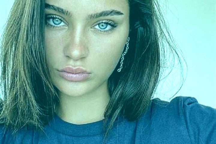 Grace, 25, a brunette blue-eyed indian companion based in El Granjeno. Offering Massage, CIM, Roleplay. Available for incall and outcall, day and evening dates.