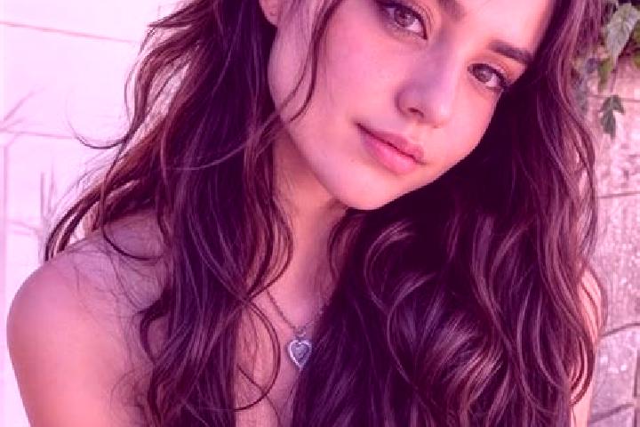 Grace, 25, a brunette hazel-eyed asian companion based in Jyderup. Offering Dinner Date, CIM, Erotic Massage. Available for incall and outcall, overnight boo...