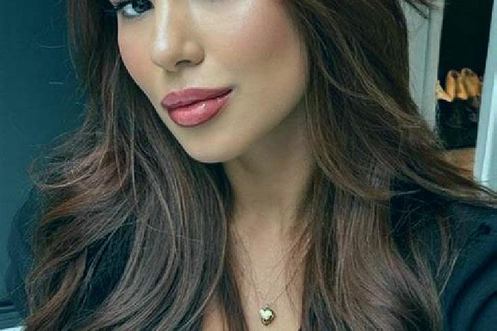 Grace, 25, a chestnut brown-eyed latina companion based in Saranchuky. Offering Dinner Date, Striptease, Travel Companion, Party Girl, GFE. Available for inc...
